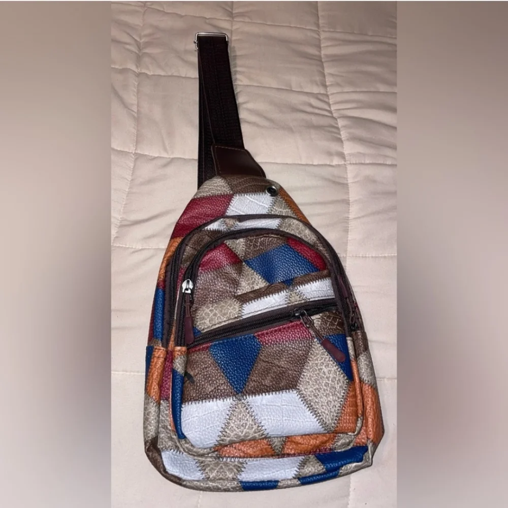 NWT Crossbody Multicolor - Picture 10 of 10